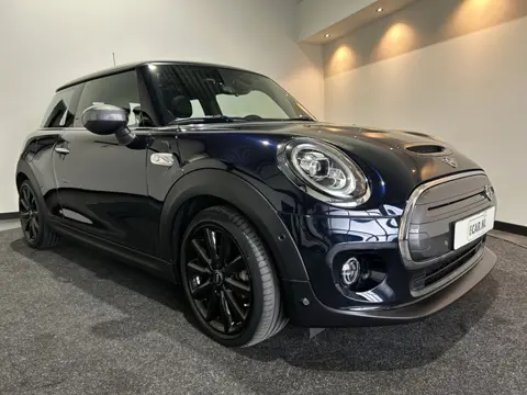 MINI Mini Electric Yours 33 kWh | Sfeerverlichting | Leder interieur | Panoramadak | Soh (batterijch