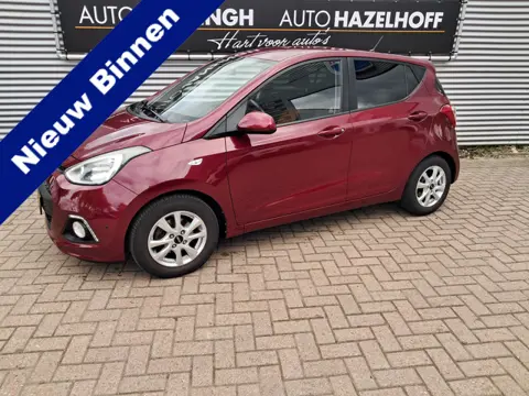 Hyundai i10 1.0i i-Motion Comfort Plus | Airco | LM Velgen | Stoel en stuurverwarming | Privacy glas