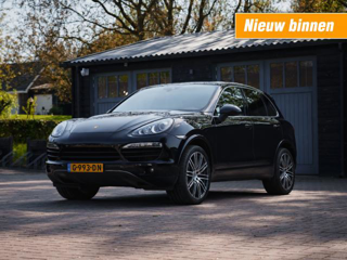 PORSCHE CAYENNE V8 Â 382 PK Â 2013 Â Zwart Metallic