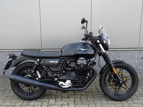Moto Guzzi V 7 III STONE ABS (bj 2017)