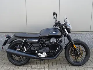 Moto Guzzi V 7 III STONE ABS (bj 2017)