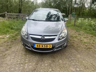 Opel Corsa 1.2-16V 111 Edition (bj 2010)