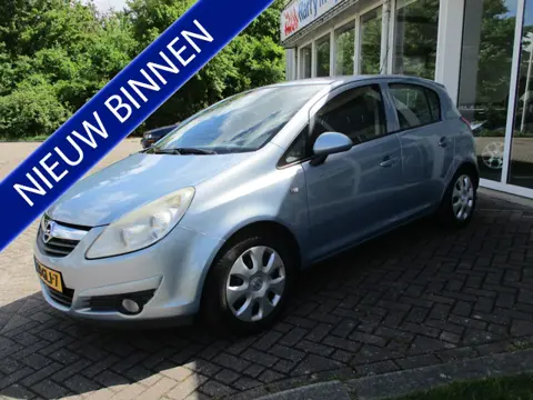 Opel Corsa 1.4-16V Enjoy Kan direct mee! 5 Deurs! Airco!