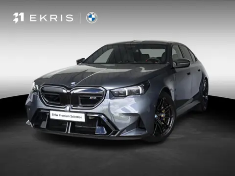 BMW M5 Sedan | M Driver's Pack | M Drive Professional | M Carbon-keramische remmen | Stuurwielrand v