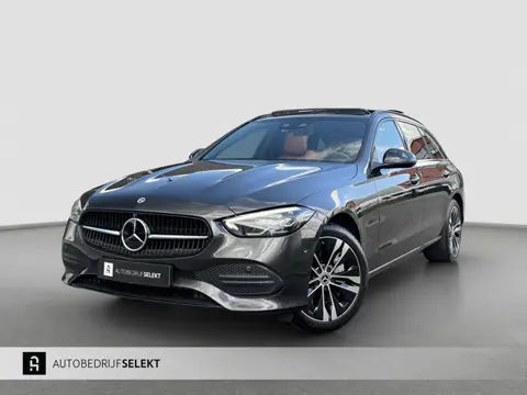 Mercedes-Benz C-klasse Estate 300 e | Pano | Trekhaak | Distronic | Head-up | 360-camera | Sfeerverl