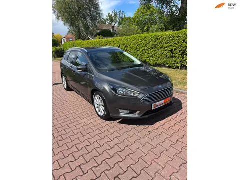Ford Focus Wagon 1.0 Titanium NWE DISTRIEM!