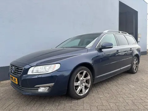 Volvo V70 2.0 D4 Kinetic - Panorama Dak - Memory