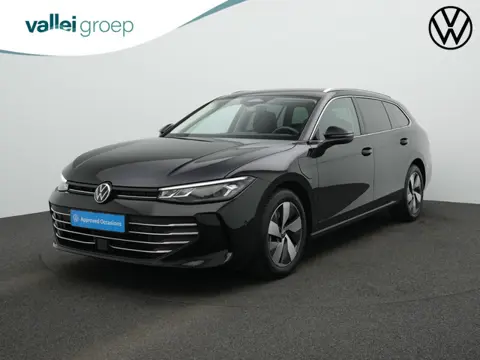 Volkswagen Passat Variant 1.5 e-Hybrid 204 pk Business | Trekhaak | Head-Up Display | Achteruitrijca