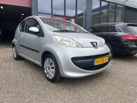 Peugeot 107 1.0-12V XR airco leuke goed onderhouden auto