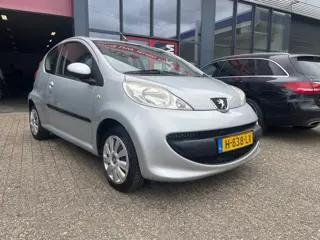 Peugeot 107 1.0-12V XR airco leuke goed onderhouden auto