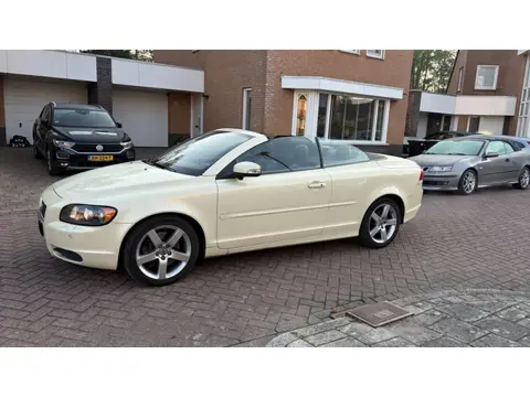 Volvo C70 Cabriolet 2.4 140 pk Summum I Vanilla Pearl (geel) I 1e eig I Zeer mooi!