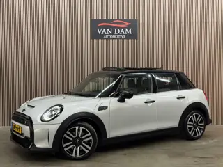Mini 2.0 Cooper S Essential 2022 PANO LED CAMERA CRUISE CAR-PLAY