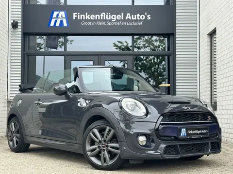 Mini Cabrio 2.0 Cooper S F1 JCW 192 pk |H.K Audio |Union Jack |Camera|ACC |Navi |