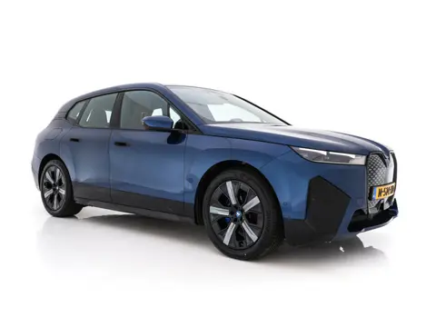 BMW iX xDrive40 High Executive 77 kWh AWD [ 3-Fase-11kW ] {SOH-100%} (INCL-BTW) *LEATHER | TOPVIEW |