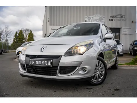 Renault Scénic 2.0 Expression Advertentie lezen |Lage KM stand | Automaat | Camera |Trekhaak