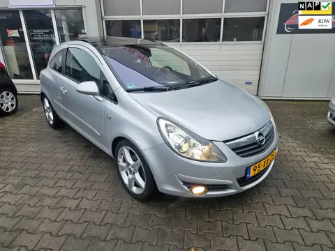 Opel Corsa 1.2-16V Sport AIRCO..PANODAK