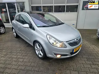 Opel Corsa 1.2-16V Sport AIRCO..PANODAK