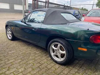 Mazda MX-5 1.6i Exclusive
