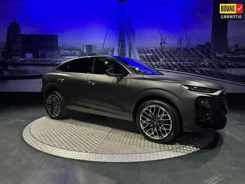 Audi Q3 Sportback 272PK e-hybrid S edition *Pano*ACC*Camera*