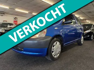 Toyota Yaris 1.0-16V VVT-i Terra. Airco en slechts 230000 km met NAP!
