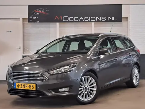 Ford FOCUS Wagon 1.0 Titanium + NAVI (bj 2015)