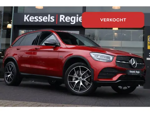 Mercedes-Benz GLC 300e 4MATIC AMG Night Ambient El.Haak 20” Camera CarPlay Stoelverwarming