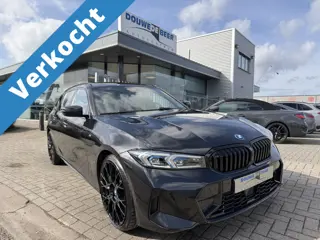 BMW 3 Serie Touring 330e xDrive M Sport Pano-Dak | Adapt. Cruise | M-Stoelen | HUD | Stoelverw.