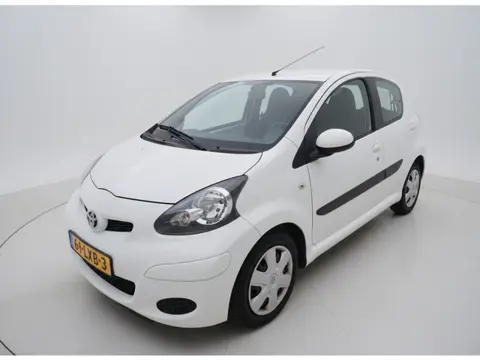 Toyota Aygo 1.0-12V Comfort | 5-deurs | Airco (bj 2010)