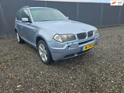 BMW X3 3.0i Executive AUTOMAAT/TREKHAAK/LEDER/CARPLAY