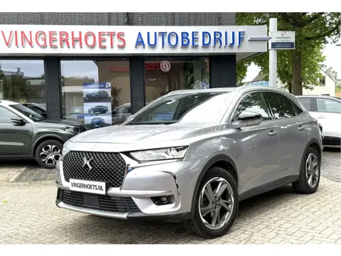 DS 7 Crossback 1.6-16v. * Rivoli * AUTOMAAT * 180 Pk Benzine * * Trekhaak * Zwart Leder * Schuifdak 