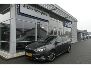 Ford Focus Wagon 1.5 EcoBoost ST-Line TREKHAAK AFNEEMBAAR (1.500KG), WINTER PACK, CRUISE, CLIMA, NAV