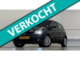 Renault Clio 1.6i 16V Initiale Leer Clima 3e Eigenaar LED Nieuwe APK