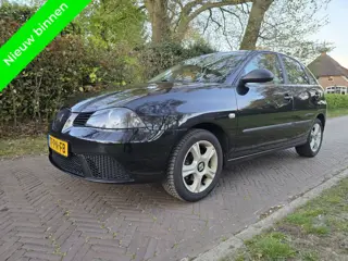 SEAT Ibiza 1.4-16V Reference (bj 2004)