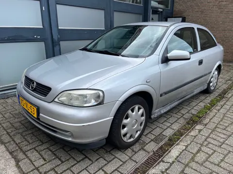 Opel Astra 1.6 Club