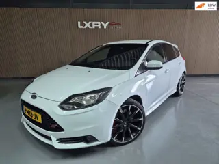 Ford Focus 2.0 EcoBoost ST-3 | Clima | Stoelverwarming |