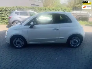 Fiat 500 1.2 Lounge semi automaat nieuwe apk 27met maar 106000km
