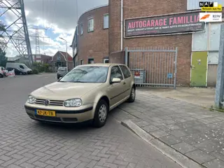 Volkswagen Golf 1.6-16V Comfortline