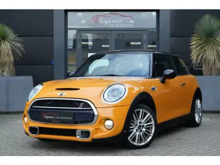 MINI Cooper S 2.0 Chili Serious Business 192pk Stoelverwarming/Navigatie/Camera
