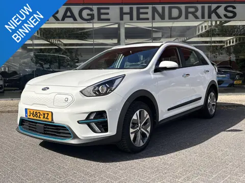 Kia e-Niro DynamicLine 64 kWh | SOH: 96,7% | 3 Fase | Warmtepomp  | Adaptive CC | Camera | Navi | St