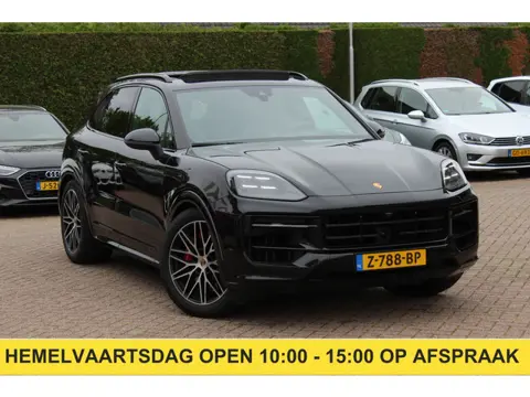 Porsche Cayenne 3.0 S E-Hybrid 519pk / Trekhaak / Panoramadak / 360Camera / Head-up / Achterasbestur
