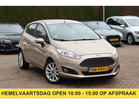 Ford Fiesta 1.0 EcoBoost Titanium / 1e Eign. / NL Auto! / Camera / Navigatie / Parkeerhulp V+A / 16'