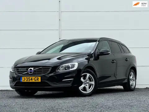 Volvo V60 1.5 T3 Polar+ Adapt cruise Stoelverwarming voor+achter Trekhaak Stuurverwarming 152 PK Ond