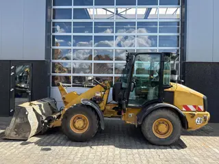 Caterpillar 906H2 (bj 2012)
