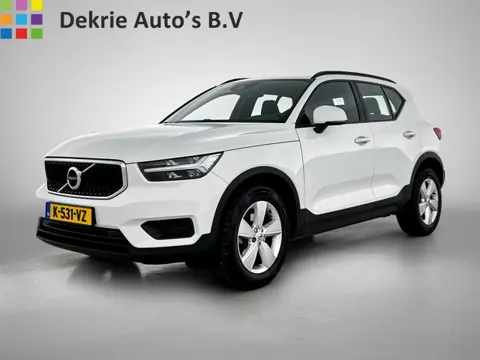 Volvo XC40 1.5 T2 130PK Momentum Core / Airco-ecc./ Xenon / Navigatie / Lmv./ Pdc.A / Radio multimed