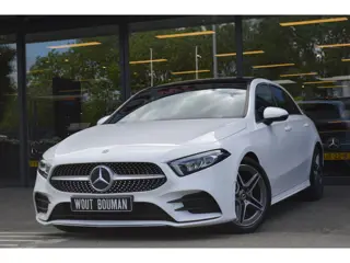Mercedes-Benz A-Klasse 180 AMG Led Panorama Widescreen Camera CarPlay Pdc
