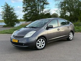 Toyota Prius 1.5 VVT-i Comfort NIEUWE APK Airco Hybride