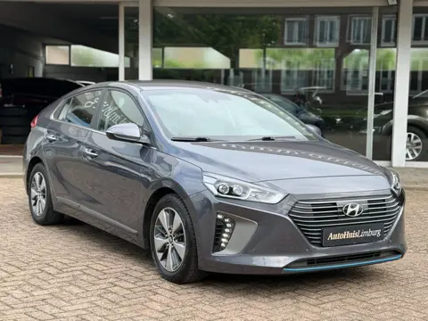Hyundai IONIQ 1.6 GDi PHEV Premium|Camera|Leer|Nav|Trekhaak|Nieuwstaat