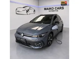 Volkswagen Golf 1.5 GTE 272 PK IQ.LIGHT|PANORAMADAK|Black Style|MATRIX LED|Elektrisch TREKHAAK