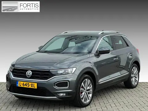 Volkswagen T-Roc 1.5 TSI Sport Business R CAMERA | TREKHAAK | NETTE AUTO | VIRTUAL COCKPIT |
