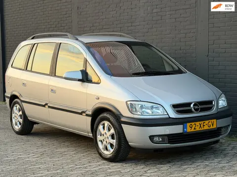 Opel Zafira 1.6-16V Elegance AIRCO 7persoons TREKHAAK NIEUW APK NAP